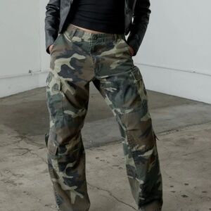 Local European CAMO DISTRESSED CARGO PANT